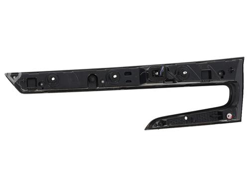 left-tailgate-light-renault-austral-2022-37742436 main image