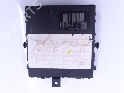 Fuse box RENAULT TWINGO II (CN0_) 1.2 16V (CN04, CN0B) | BP28799072E1
