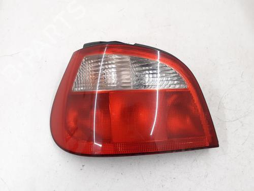 Piloto trasero izquierdo RENAULT MEGANE I (BA0/1_) 1.9 D Eco (BA0A, BA0U, BA0R) (64 hp) 24784901