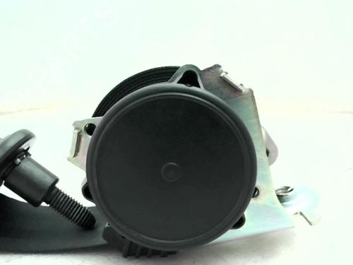 rear-right-seatbelt-renault-zoe-bfm_-2012-24778920 main image