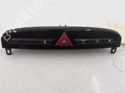 Used Warning switch PEUGEOT RCZ 1.6 16V (156 hp) 32046856