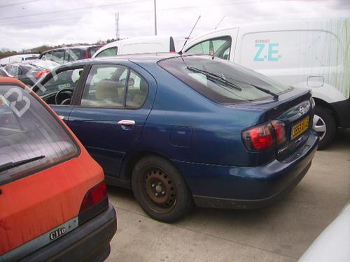 Left headlight NISSAN PRIMERA Hatchback (P11) 1.8 16V | BP24774292C28 