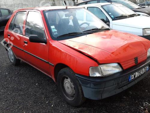 Right headlight PEUGEOT 106 I (1A, 1C) 1.4 D | BP24775306C29 
