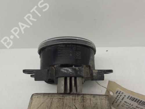 Used Right front fog light Right front fog light PEUGEOT 2008 II (UD_, US_, UY_, UJ_, UR_, UC_) 1.2 PureTech 130 (USHNS, URHNS) (130 hp) 34044998 34044998