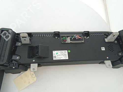 instrument-cluster-renault-megane-e-tech-suv-2021-37742278 main image