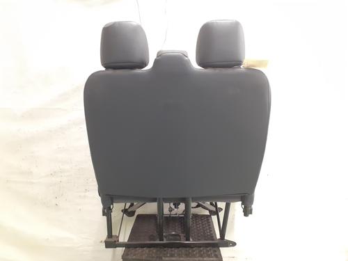 Right front seat RENAULT TRAFIC II Bus (JL) 2.0 dCi 90 (JL00, JL01, JL0H, JL0M, JL0P, JL0S) | BP33003212C16 - Image 6