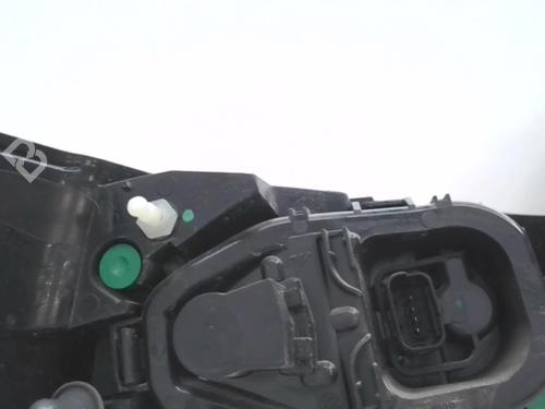 right-taillight-renault-clio-iv-bh_-2012-2013-2014-2015-2016-2017-2018-2019-2020-2021-24779914 main image