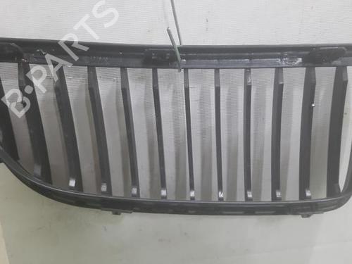 Grill BMW 3 Touring (E91) 318 d (122 hp) 24778817
