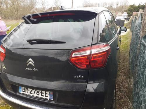Left front fenders CITROËN C4 Picasso I MPV (UD_) 1.6 HDi 110 | BP24792240C41 