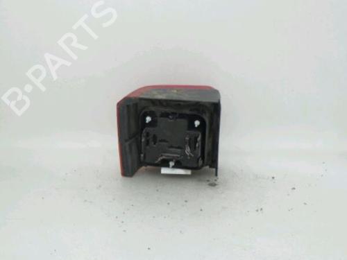 Høyre baklys VW TRANSPORTER T4 Van (70A, 70H, 7DA, 7DH) 1.9 D (61 hp) 24773621