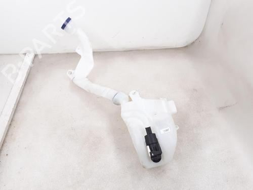 Used Windscreen washer tank CITROËN C3 III (SX) 1.2 THP 110 (SXHNPS, SXHNZT, SXHNZ6) (110 hp) 24790486