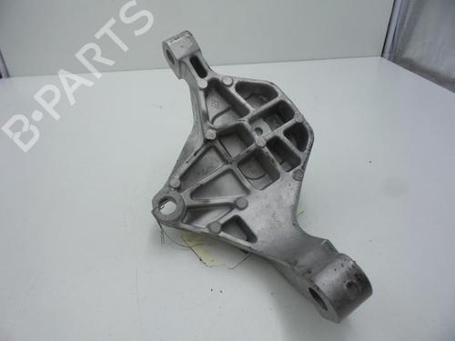 Gearkasseophæng RENAULT CAPTUR II (HF_) TCe 100 (HFMT) (101 hp) 24780638