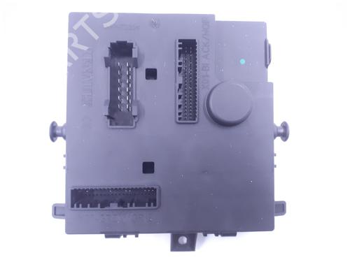 Used Fuse box RENAULT TWINGO II (CN0_) 1.2 16V (CN04, CN0B) (75 hp) 28799072