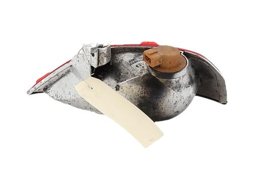 rear-fog-light-renault-megane-iv-hatchback-b9amn_-2015-36344470 main image