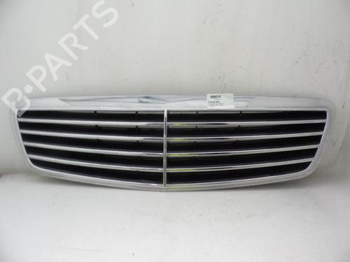 Used Grille MERCEDES-BENZ S-CLASS (W220, V220) S 320 (220.065, 220.165) (224 hp) 24775559