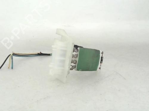Used Heater resistor OPEL CORSA C (X01) 1.0 (F08, F68) (58 hp) 24779439