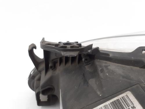 Right headlight PEUGEOT 5008 (0U_, 0E_) 1.6 HDi | BP29318290C29 