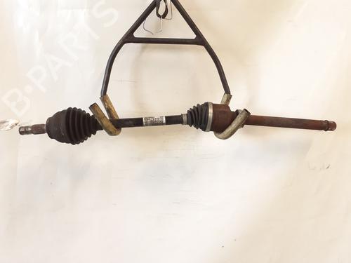 Used Right front driveshaft CITROËN C3 III (SX) 1.2 THP 110 (SXHNPS, SXHNZT, SXHNZ6) (110 hp) 30302560