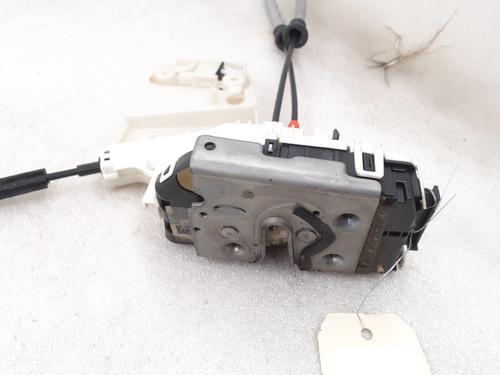 rear-left-lock-fiat-500x-334_-2014-24796532 main image