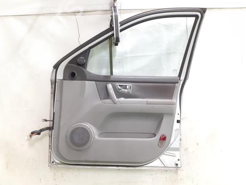 Right front door KIA SORENTO I (JC) 2.5 CRDi 4WD | BP24788085C3