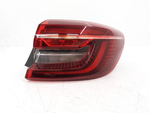Used Right taillight RENAULT CLIO V (B7_) 1.6 E-TECH 140 (B7MU) (140 hp) 31639743