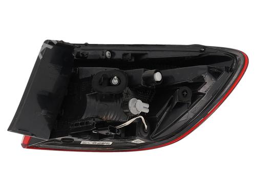 left-taillight-renault-clio-v-b7_-2019-36399653 main image