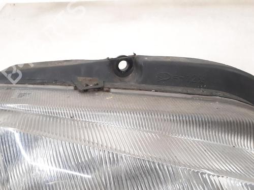 Right headlight PEUGEOT 106 II (1A_, 1C_) 1.1 i | BP24796439C29 