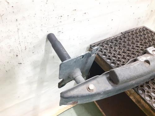 Used Front bumper reinforcement Front bumper reinforcement 33309056 33309056