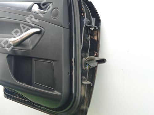 Used Left rear door Left rear door 37993108 37993108