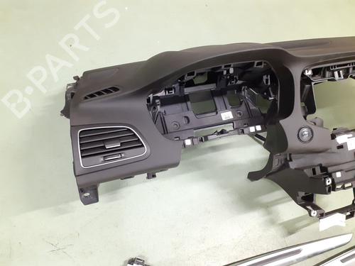 Used Dashboard Dashboard RENAULT MEGANE IV Grandtour (K9A/M/N_) 1.5 dCi 110 (110 hp) 31210100 31210100
