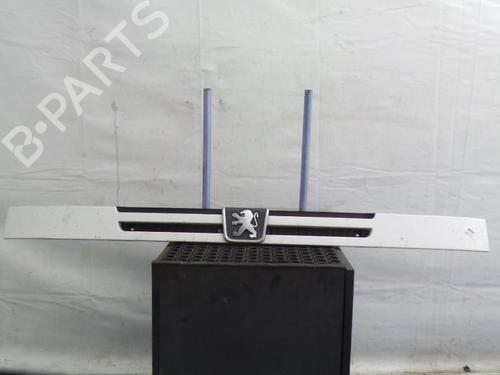 Used Grille PEUGEOT BOXER Van (230L) 2.5 D (86 hp) 24775638