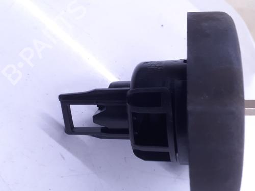 Fuel cap PEUGEOT 308 SW II (LC_, LJ_, LR_, LX_, L4_) 1.2 THP 110 | BP29387975C161 