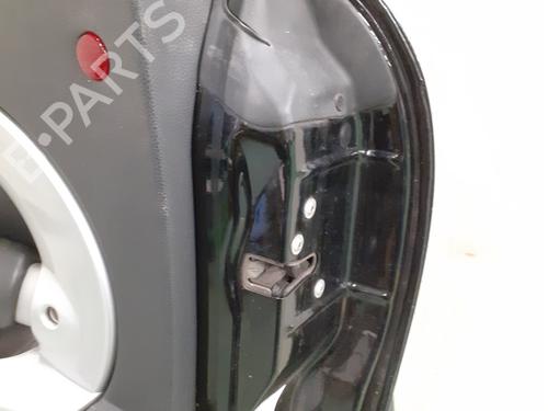 Used Right front door Right front door 24771560 24771560