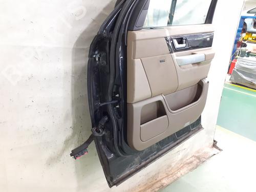 Right front door LAND ROVER RANGE ROVER SPORT I (L320) 3.6 D 4x4 | BP30534808C3