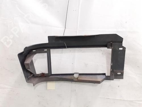 Used Grille RENAULT MASTER I Van (T__) 28-35 2,5 D (75 hp) 24787040