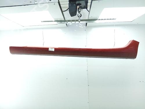 Used Left sideskirt Left sideskirt 39257969 39257969