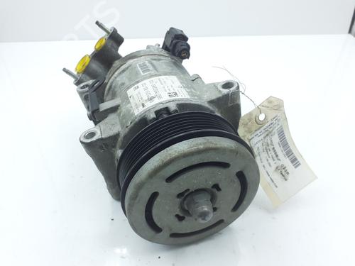 Used AC compressor AC compressor PEUGEOT 208 II (UB_, UP_, UW_, UJ_) e-208 (136 hp) 33635004 33635004