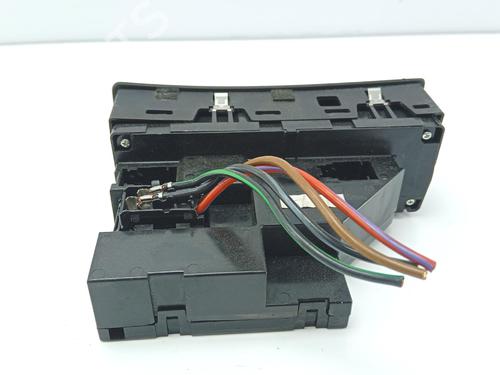 Right front window switch BMW X5 (E53) 3.0 d | BP37472894I26 - Image 4
