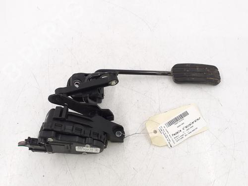 Used Pedal RENAULT CLIO II (BB_, CB_) 1.2 16V (BB05, BB0W, BB11, BB27, BB2T, BB2U, BB2V, CB05,... (75 hp) 31356093