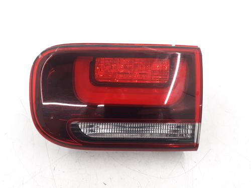 Højre baklys, luke CITROËN C4 CACTUS 1.2 THP 110 (110 hp) 30963066