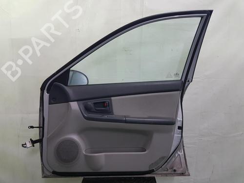 Right front door KIA CERATO I Hatchback (LD) 1.5 CRDi | BP24776681C3 
