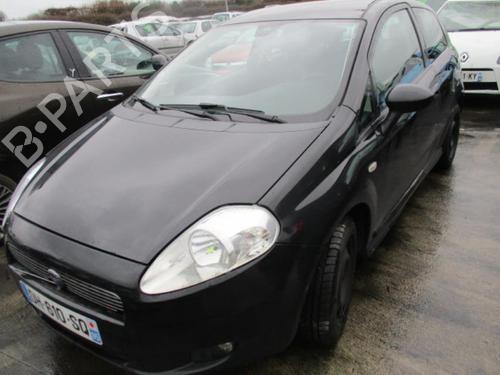Left front fog light FIAT GRANDE PUNTO (199_) 1.9 D Multijet | BP24773861C30 