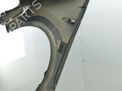 Used Right front fenders Right front fenders 37528509 37528509