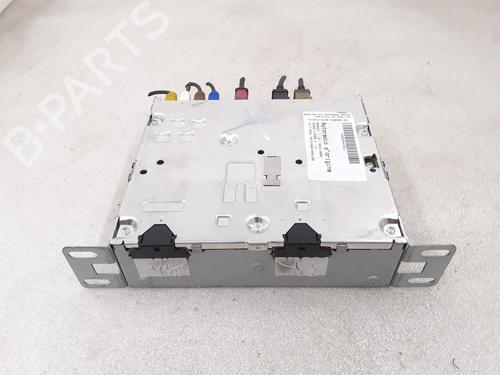 radio-renault-megane-iv-hatchback-b9amn_-2015-24798509 main image