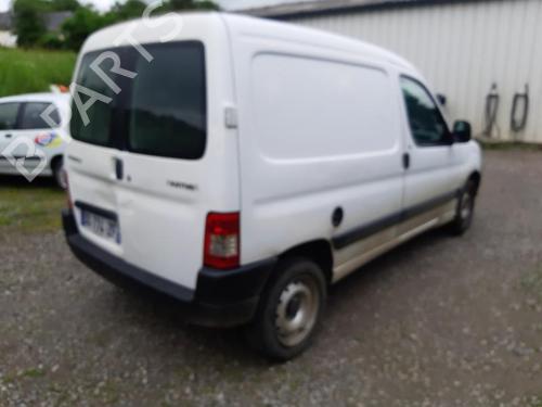 Left front door PEUGEOT PARTNER Box Body/MPV (5_, G_) 1.6 HDi 75 | BP24794217C2 
