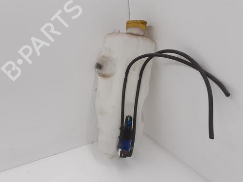 Used Windscreen washer tank SMART FORFOUR Hatchback (453) electric drive (453.091) (82 hp) 30150191