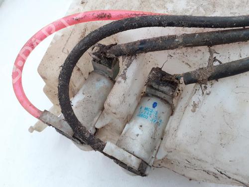 Windscreen washer tank NISSAN X-TRAIL I (T30) 2.0 4x4 | BP24783704C113 