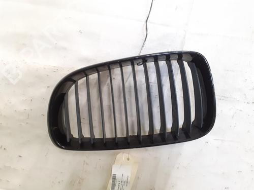 Used Grille BMW 1 (E87) 118 d (136 hp) 24795227