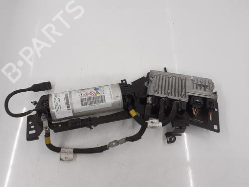 Used Electronic module PEUGEOT 5008 (0U_, 0E_) 1.6 BlueHDi 120 (120 hp) 33122712