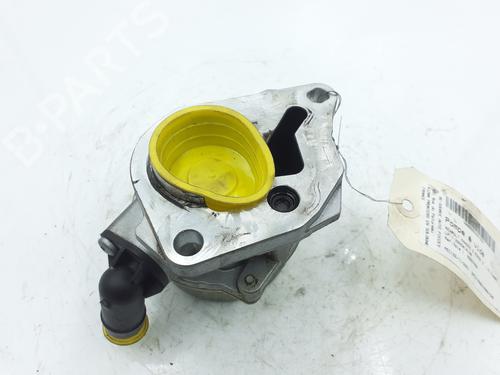 Used Vacuum pump RENAULT KANGOO Express (FW0/1_) 1.5 dCi 80 (FW15) (80 hp) 30453028